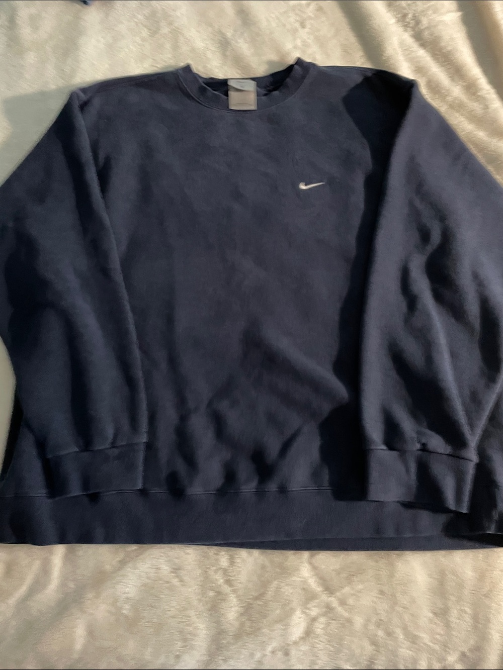 Nike XXL Men's Dark Navy Crewneck Sweatshirt with White Swoosh
